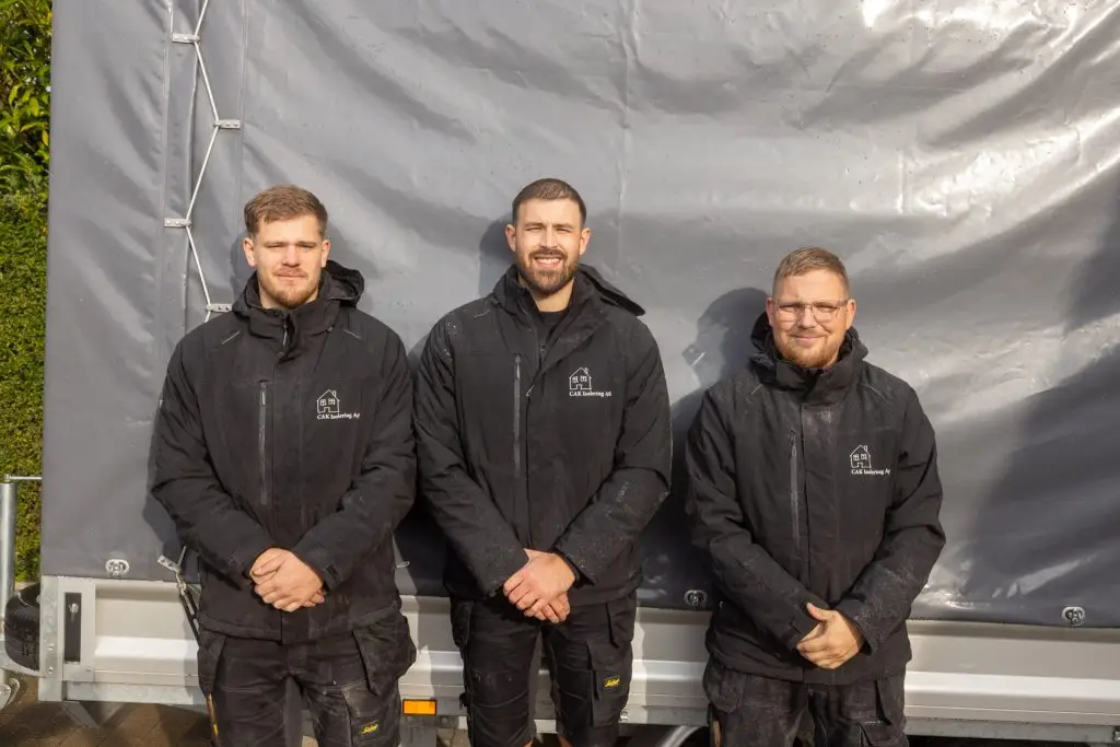 Vores team af hulmursisoleringseksperter